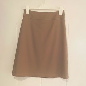 Banana Republic Stretch Khaki A-Line skirt -NWOT -Size 0